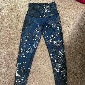 Onzie constellation leggings